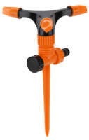 Three Arms Pivoting Sprinkler